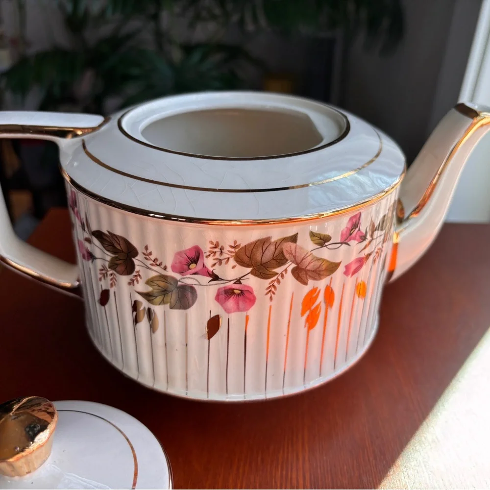 Sandler Teapot England Vintage 3083 Gold Gild Morning Glory